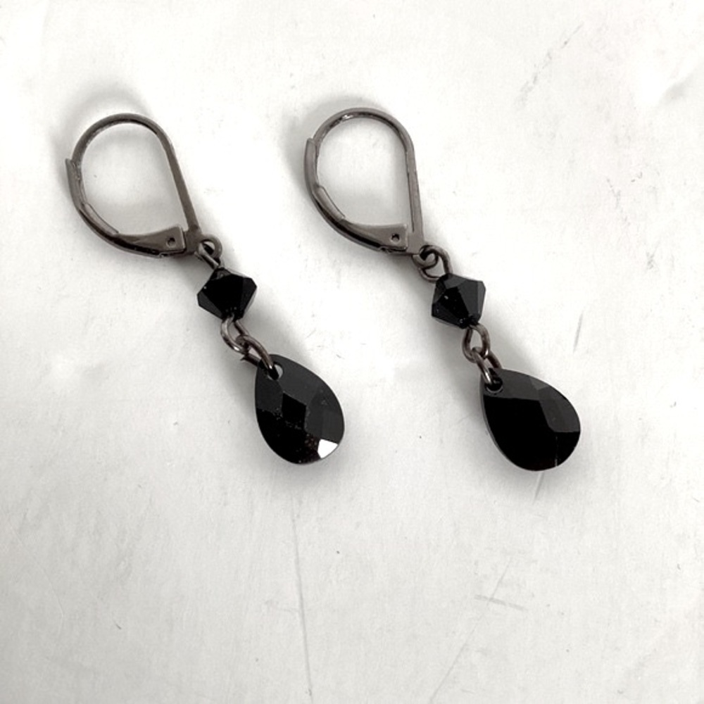 Carolina Herrera Teardrop Pendant Necklace And 1928 Teardrop Dangle Earrings EUC - Picture 2 of 16